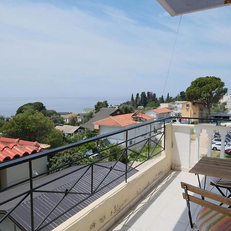 Mehilli Hotel Dhërmi 외부 사진