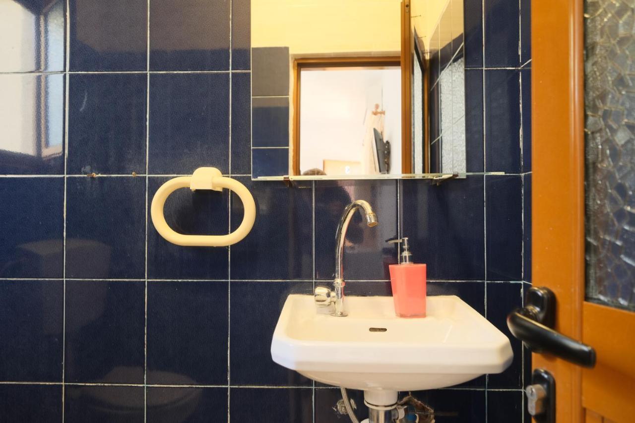 Mehilli Hotel Dhërmi 외부 사진