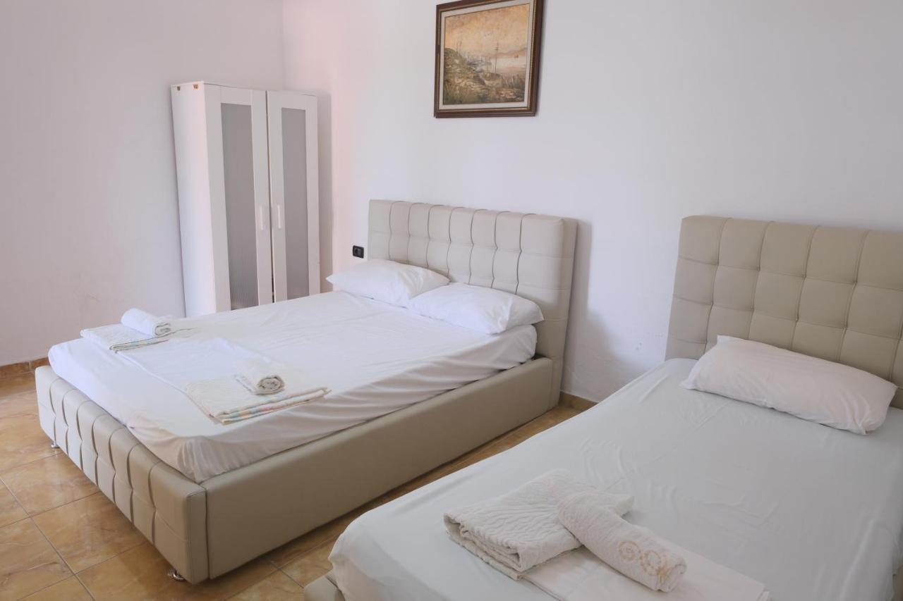 Mehilli Hotel Dhërmi 외부 사진
