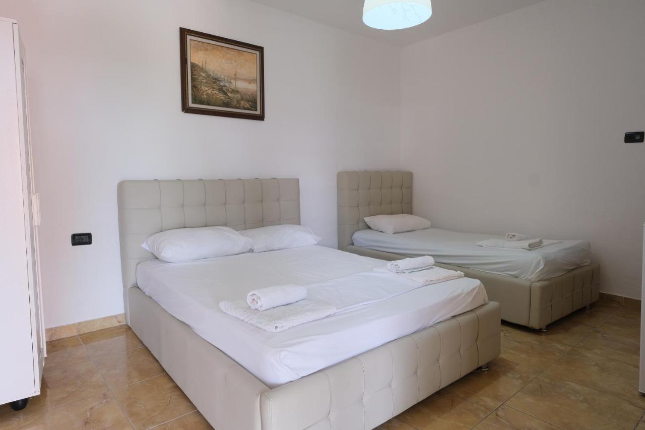 Mehilli Hotel Dhërmi 외부 사진