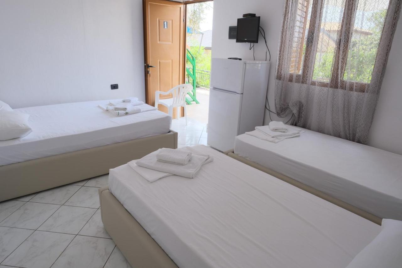 Mehilli Hotel Dhërmi 외부 사진
