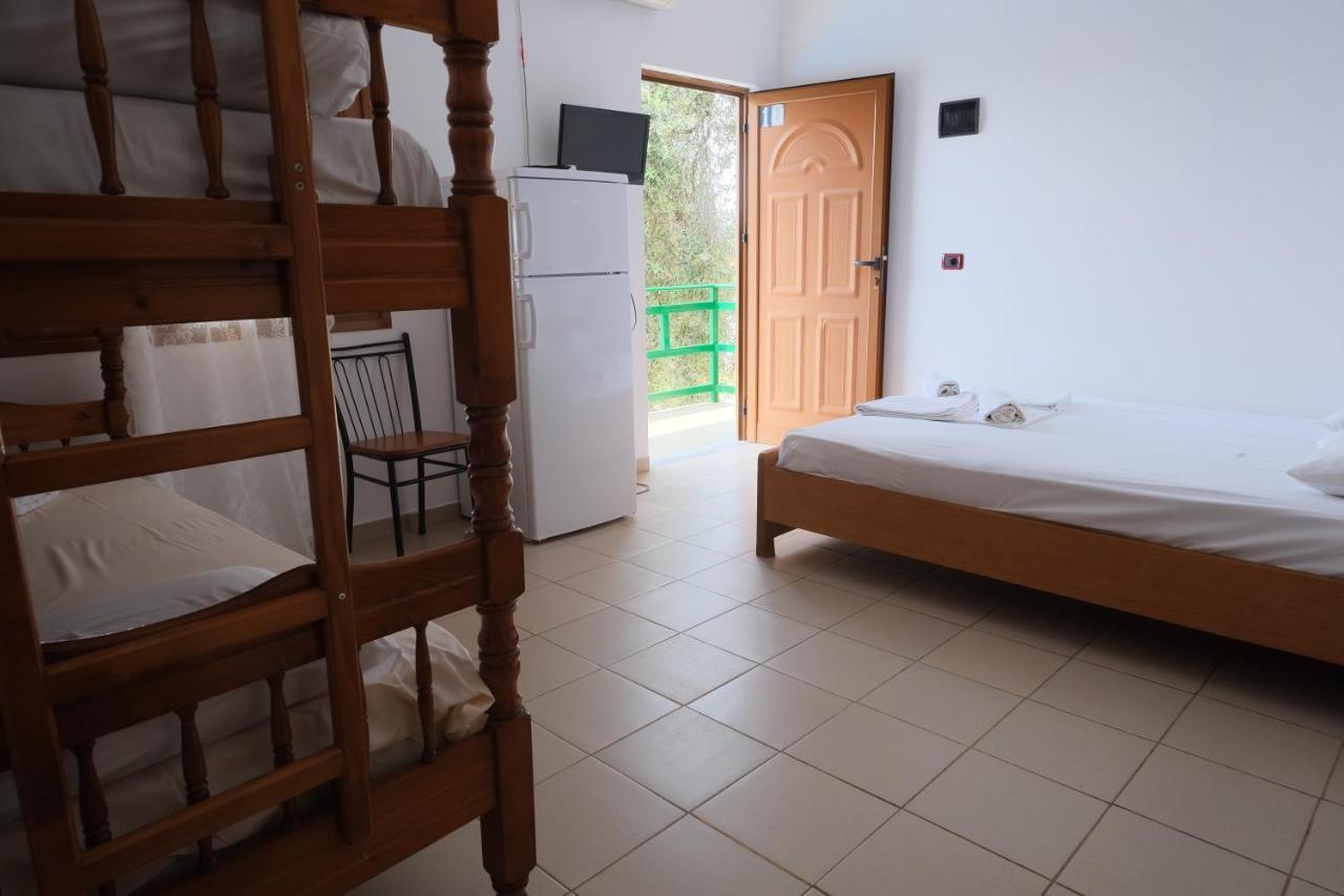 Mehilli Hotel Dhërmi 외부 사진