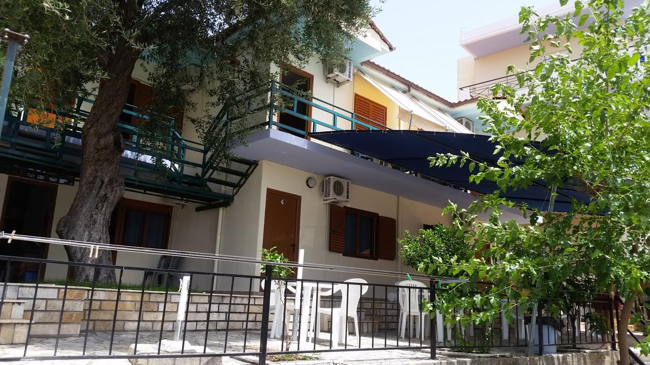 Mehilli Hotel Dhërmi 외부 사진