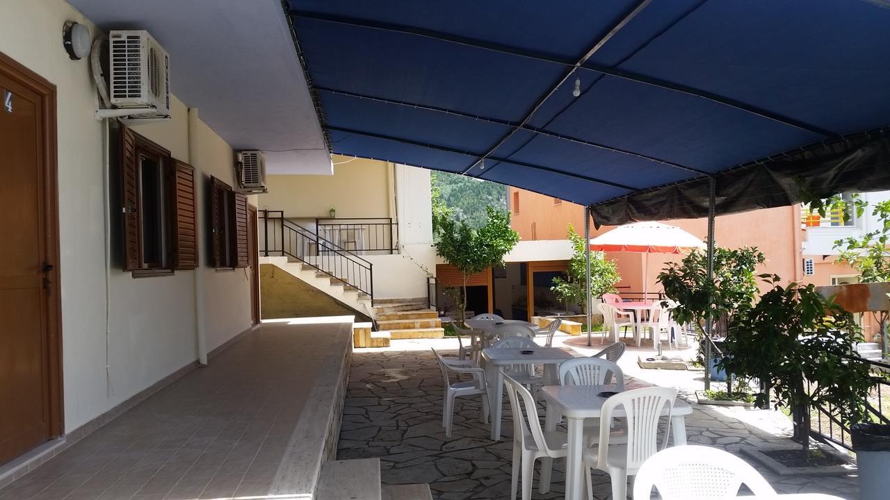Mehilli Hotel Dhërmi 외부 사진